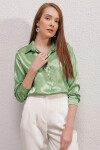 Kadın Yeşil Dökümlü Viskon Basic Saten Gömlek